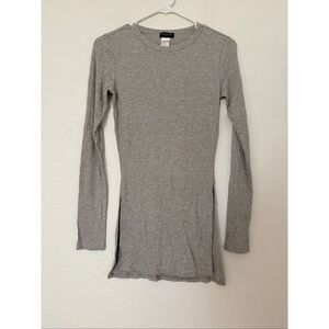 Naked Wardrobe Ribbed Long Sleeve Top Gray Side Slit Fitted Stretch Tee NWOT